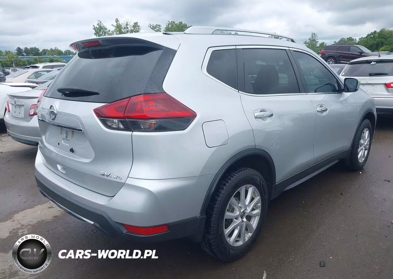 2018 Nissan Rogue Sv VIN:5N1AT2MV7JC825798 - 4