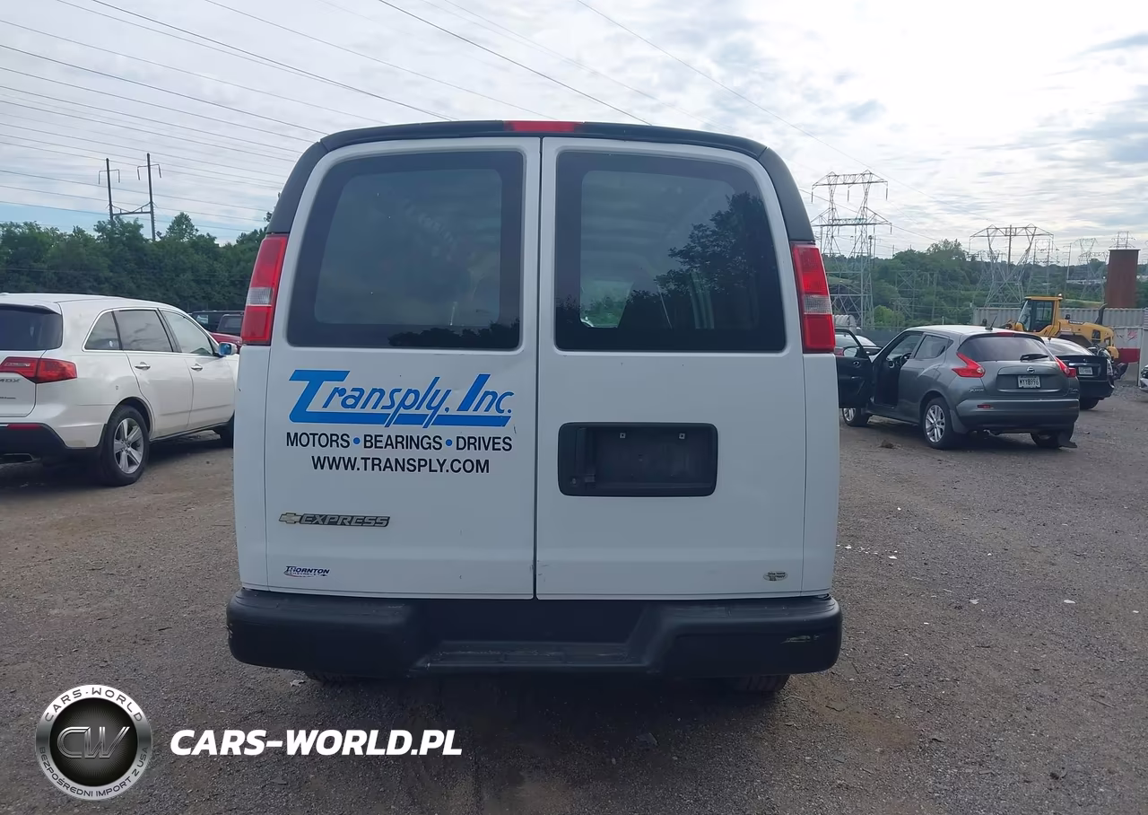 2017 Chevrolet Express 2500 Work Van VIN:1GCWGBFF7H1101118 - 16