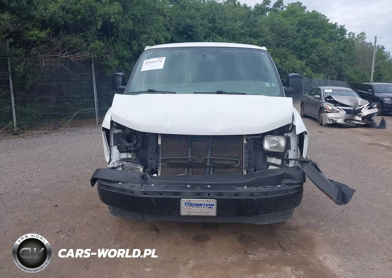 2017 Chevrolet Express 2500 Work Van VIN:1GCWGBFF7H1101118 - 6