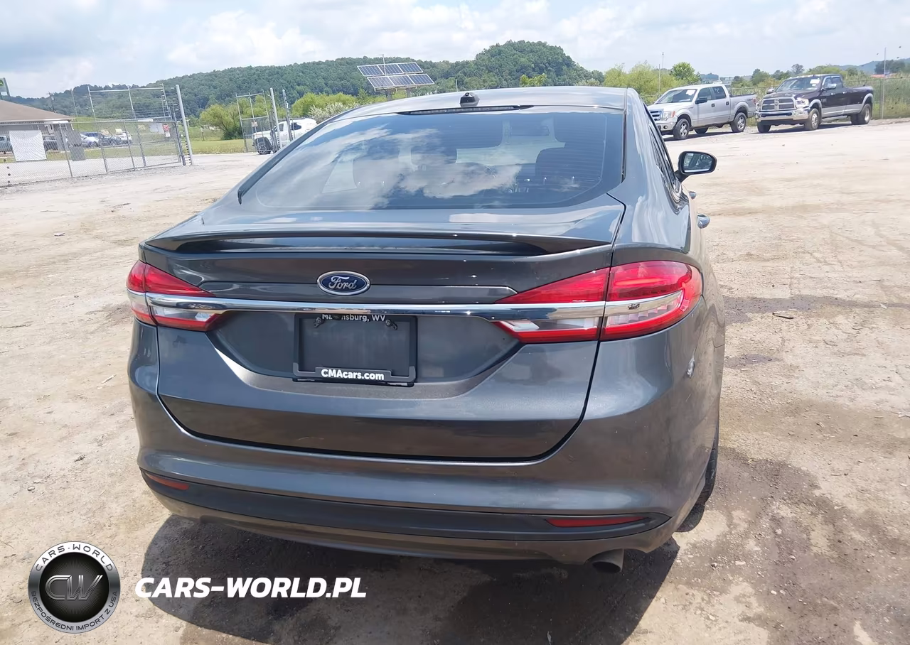 2018 Ford Fusion S VIN:3FA6P0G7XJR195900 - 16