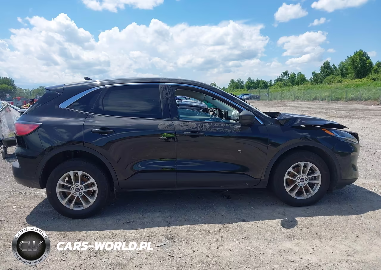 2022 Ford Escape Se VIN:1FMCU9G68NUB59571 - 13