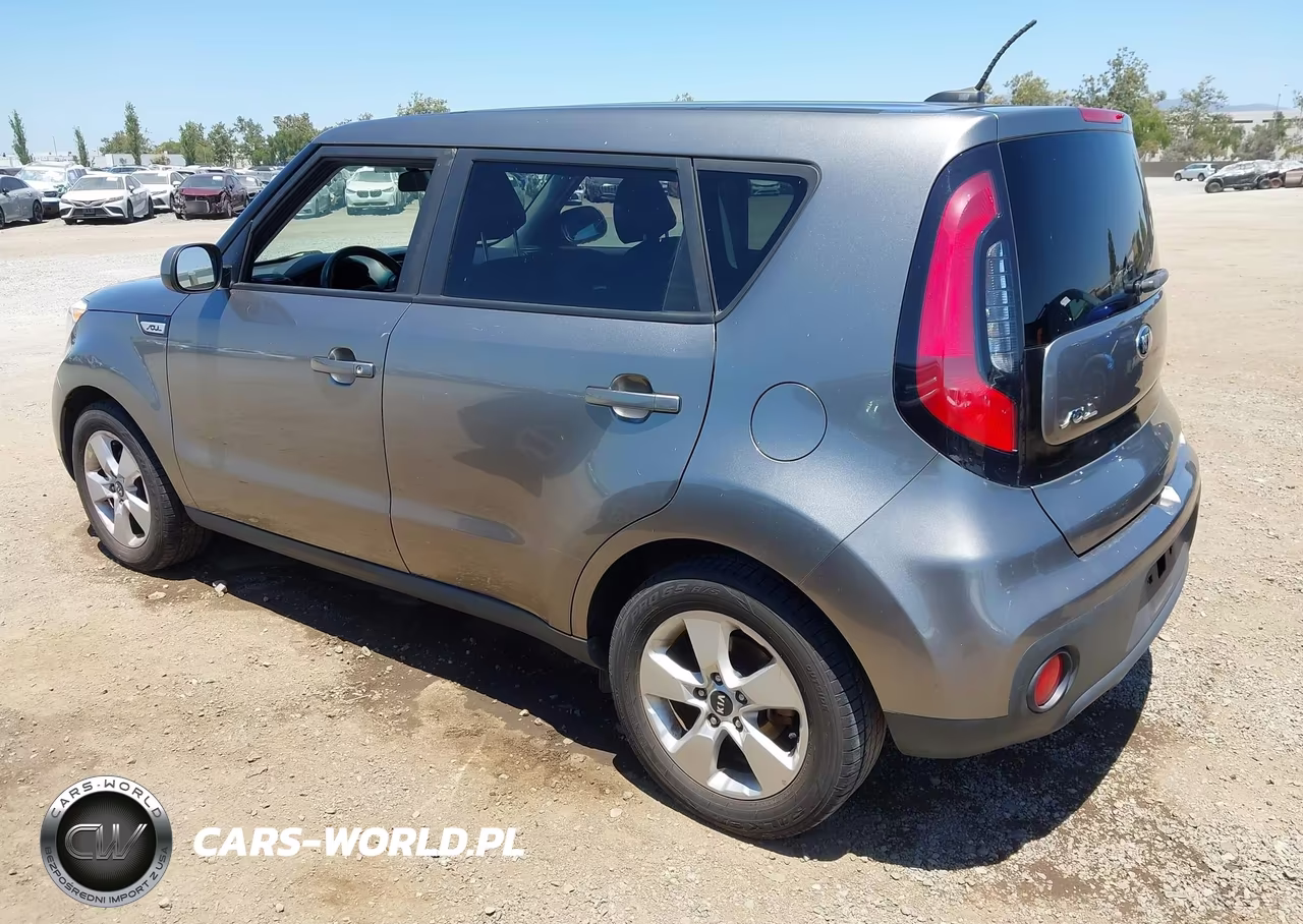 2018 Kia Soul VIN:KNDJN2A27J7535739 - 3