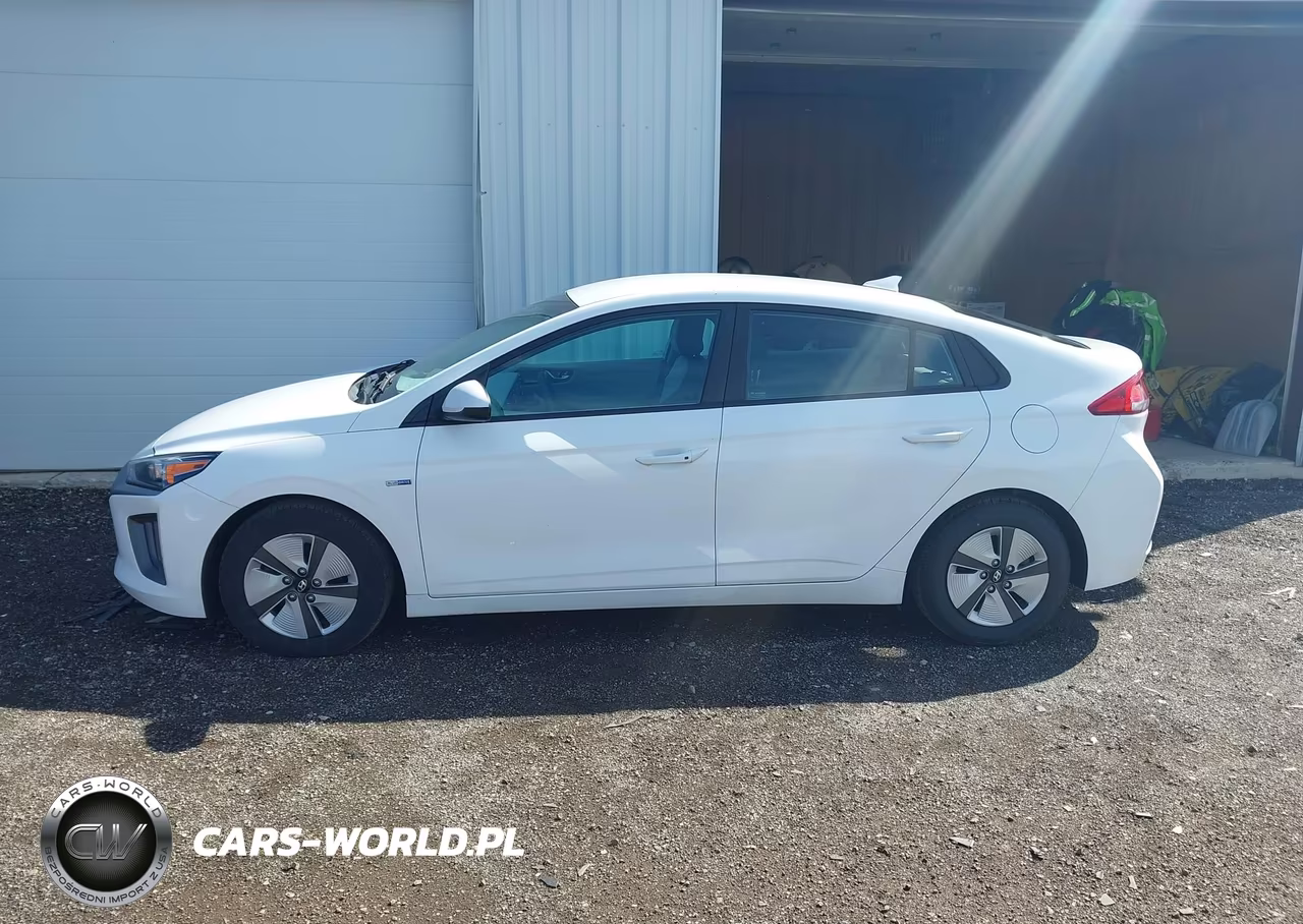 2020 Hyundai Ioniq Hybrid Blue VIN:KMHC65LC4LU219776 - 14