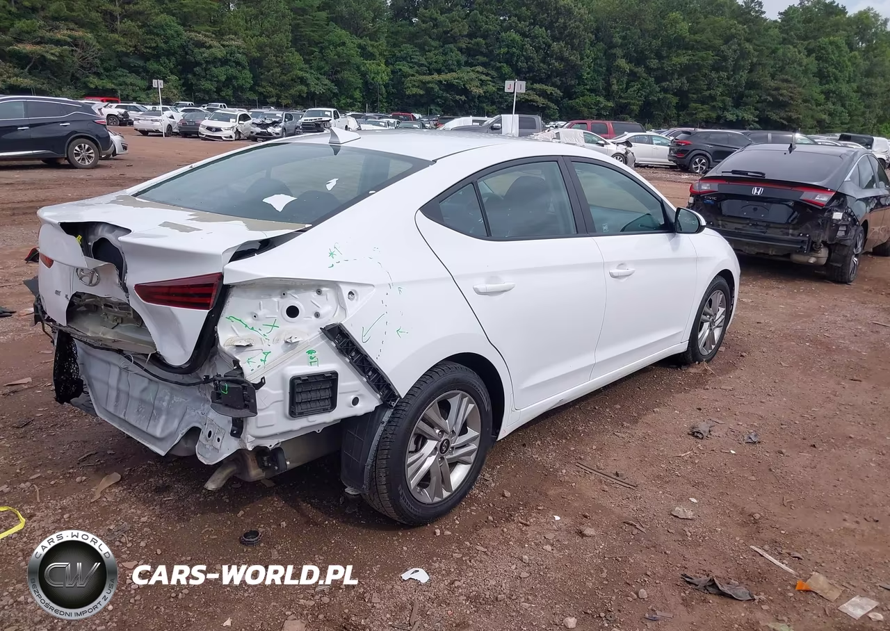 2020 Hyundai Elantra Sel VIN:5NPD84LF9LH624159 - 4