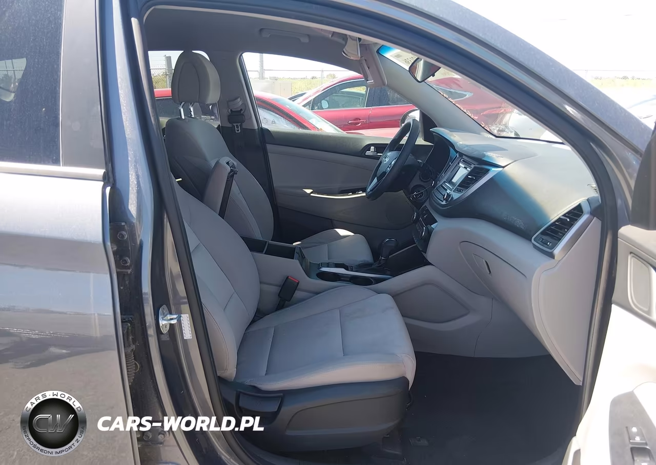 2018 Hyundai Tucson Se VIN:KM8J23A44JU659450 - 5
