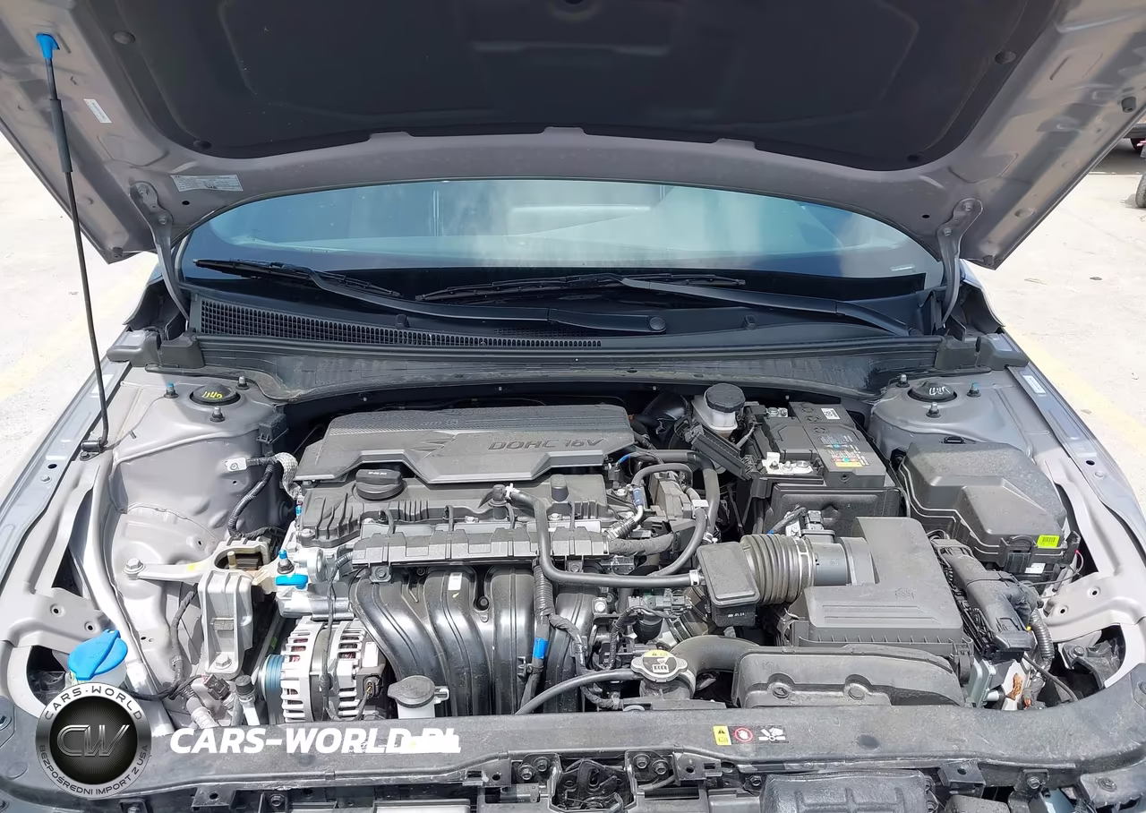 2025 Hyundai Elantra Sel Sport VIN:KMHLM4DG1SU992706 - 10
