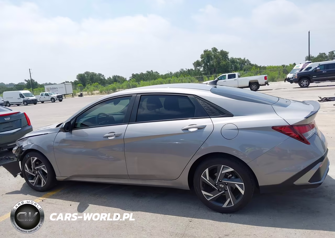 2025 Hyundai Elantra Sel Sport VIN:KMHLM4DG1SU992706 - 15
