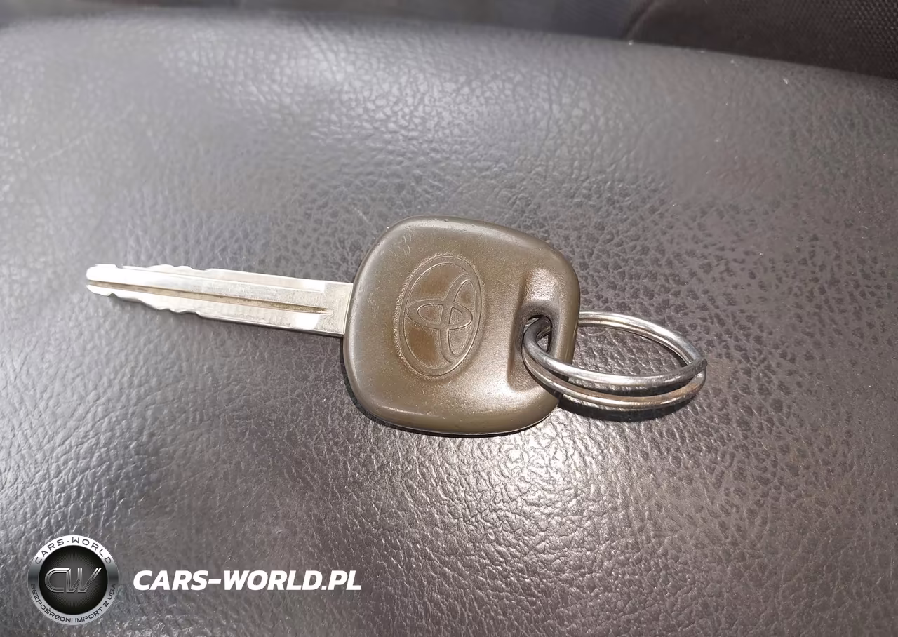 2010 Toyota Corolla S VIN:2T1BU4EE7AC313093 - 11