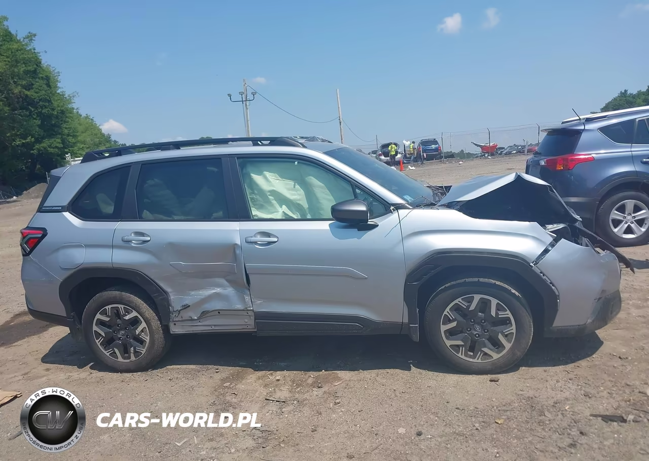 2025 Subaru Forester Premium VIN:JF2SLDDC1SH439340 - 14