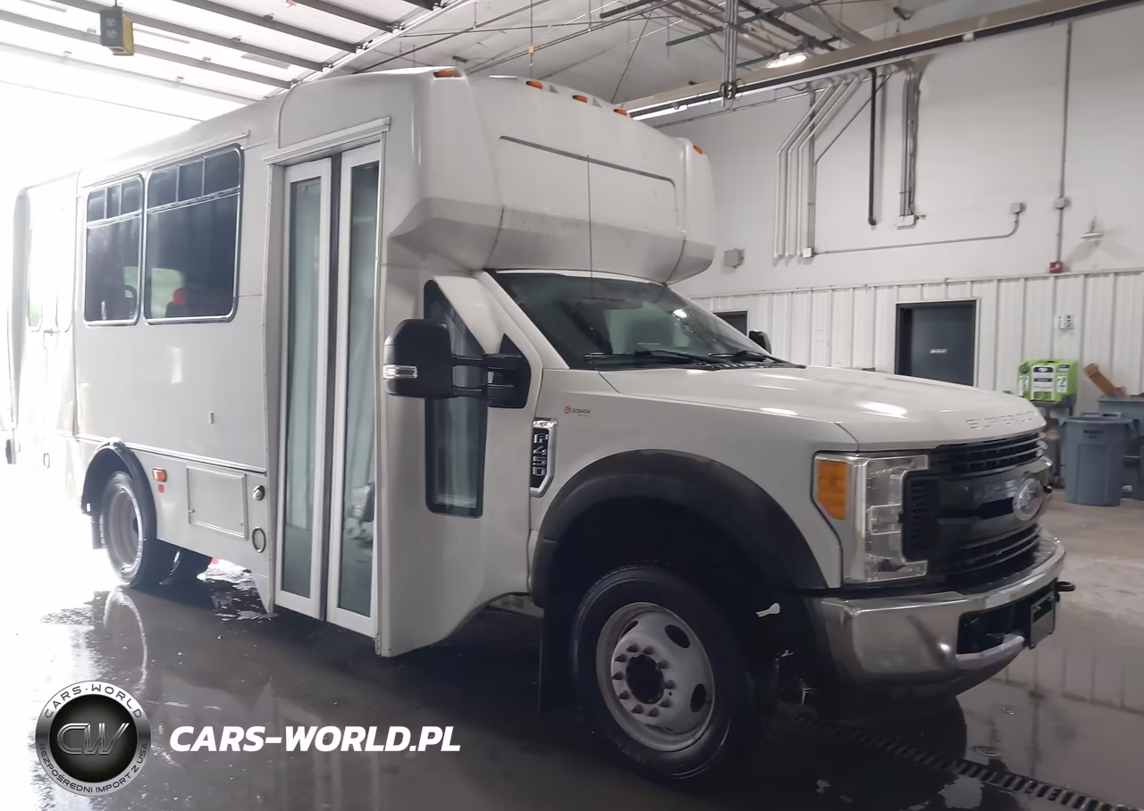2017 Ford F-450 Chassis Xl VIN:1FDAF4GT8HEF24100 - 16
