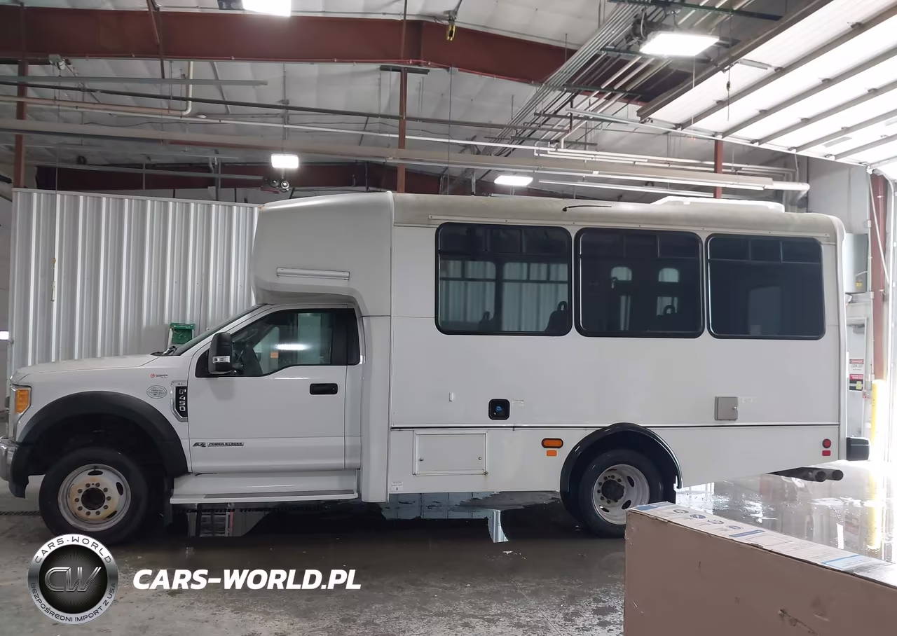 2017 Ford F-450 Chassis Xl VIN:1FDAF4GT8HEF24100 - 17