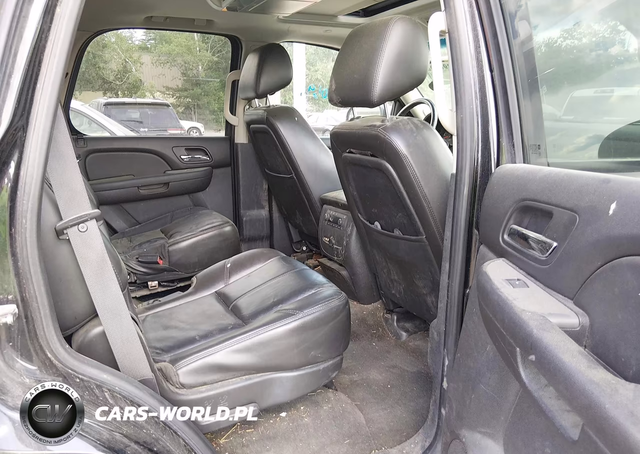 2011 Chevrolet Tahoe Lt VIN:1GNSKBE01BR395013 - 8