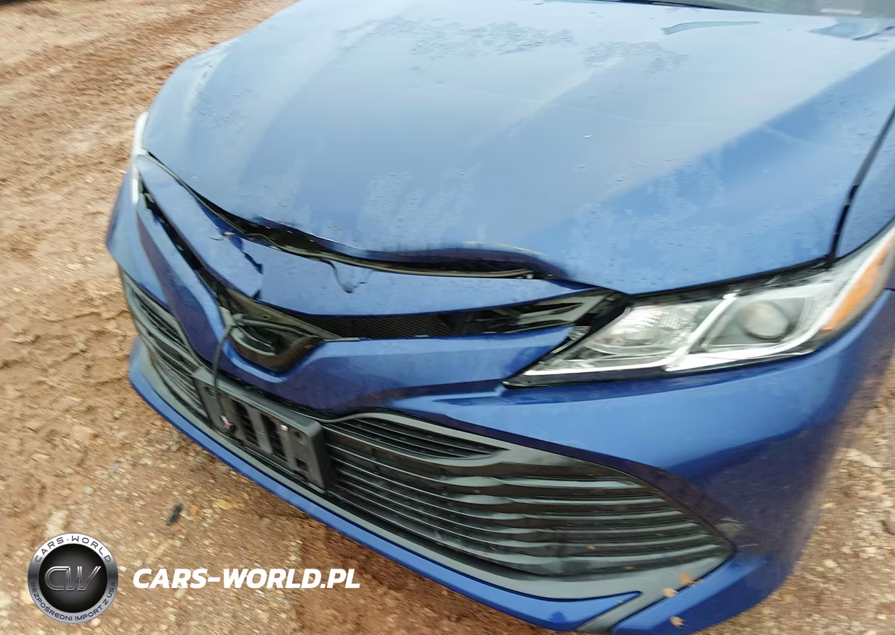 2018 Toyota Camry Le VIN:4T1B11HK0JU672843 - 6