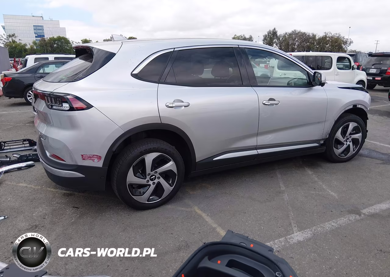 2024 Vinfast Vf 8 Eco VIN:RLLV1AEB0RH008252 - 4