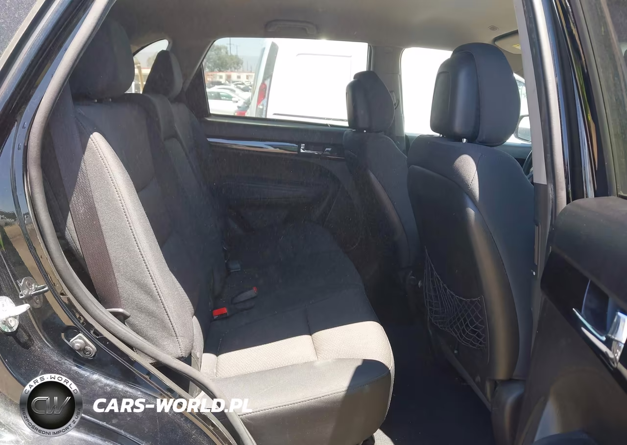 2011 Kia Sorento Lx VIN:5XYKT3A16BG170935 - 8