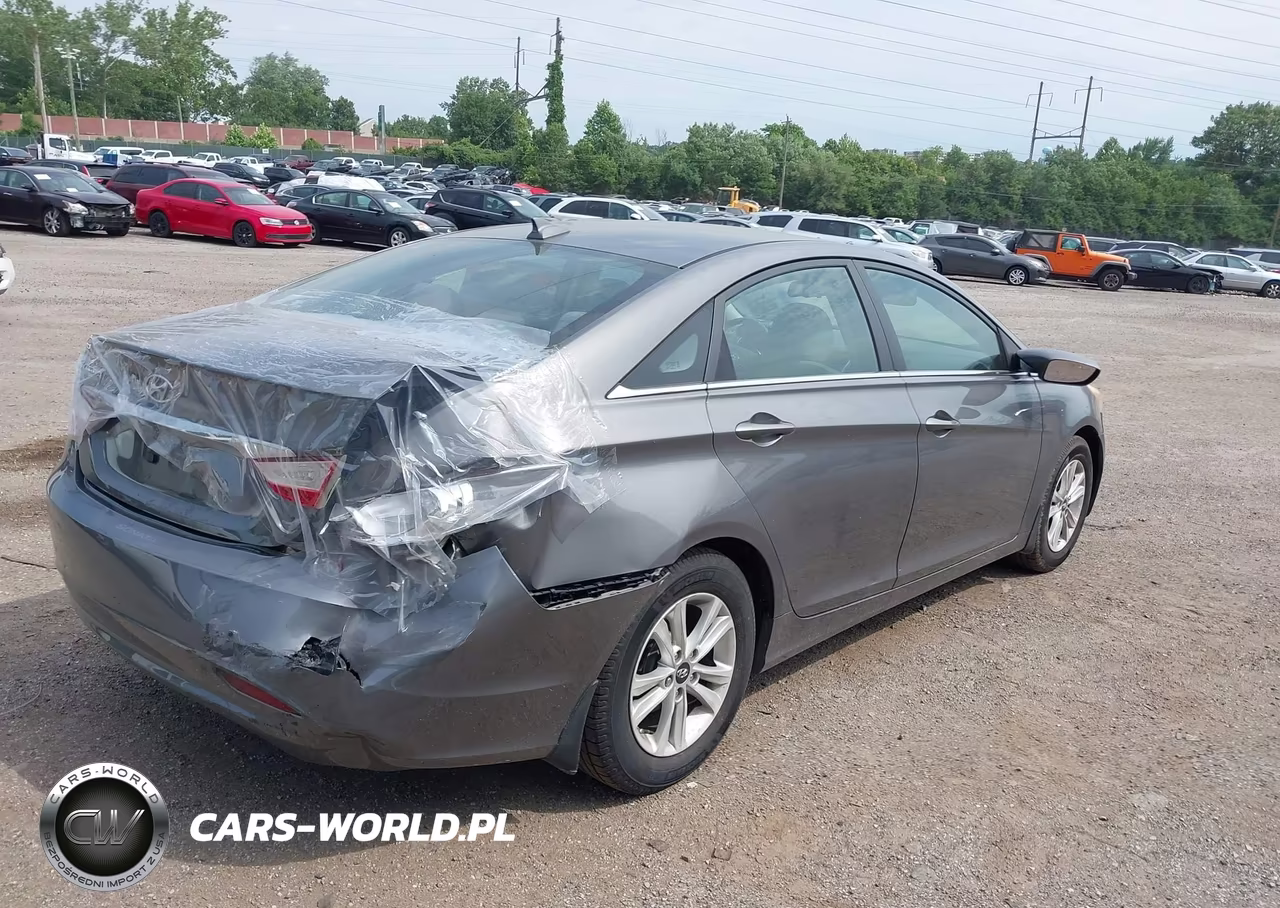 2012 Hyundai Sonata Gls VIN:5NPEB4AC9CH350430 - 4
