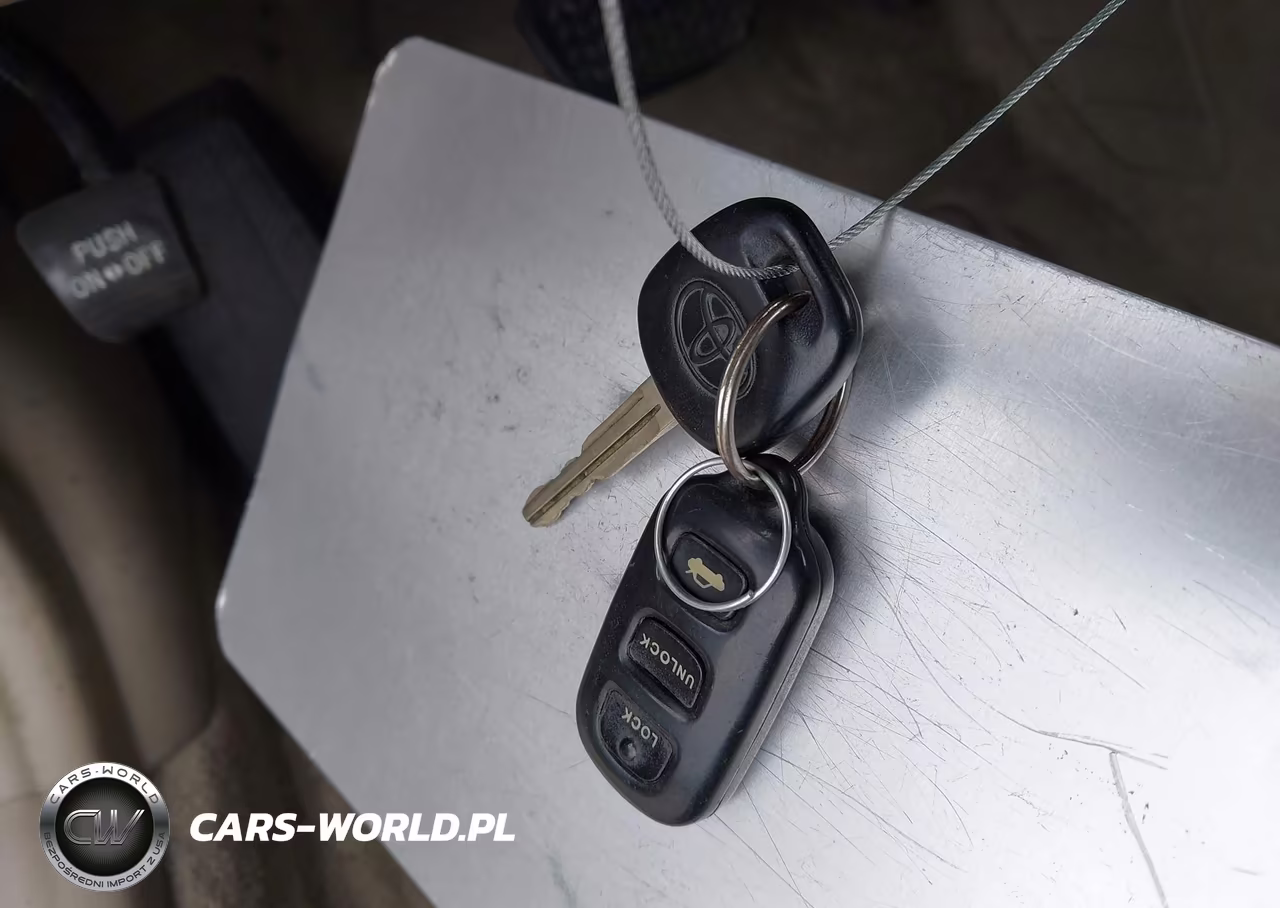 2002 Toyota Camry Xle VIN:JTDBF30KX20004876 - 11