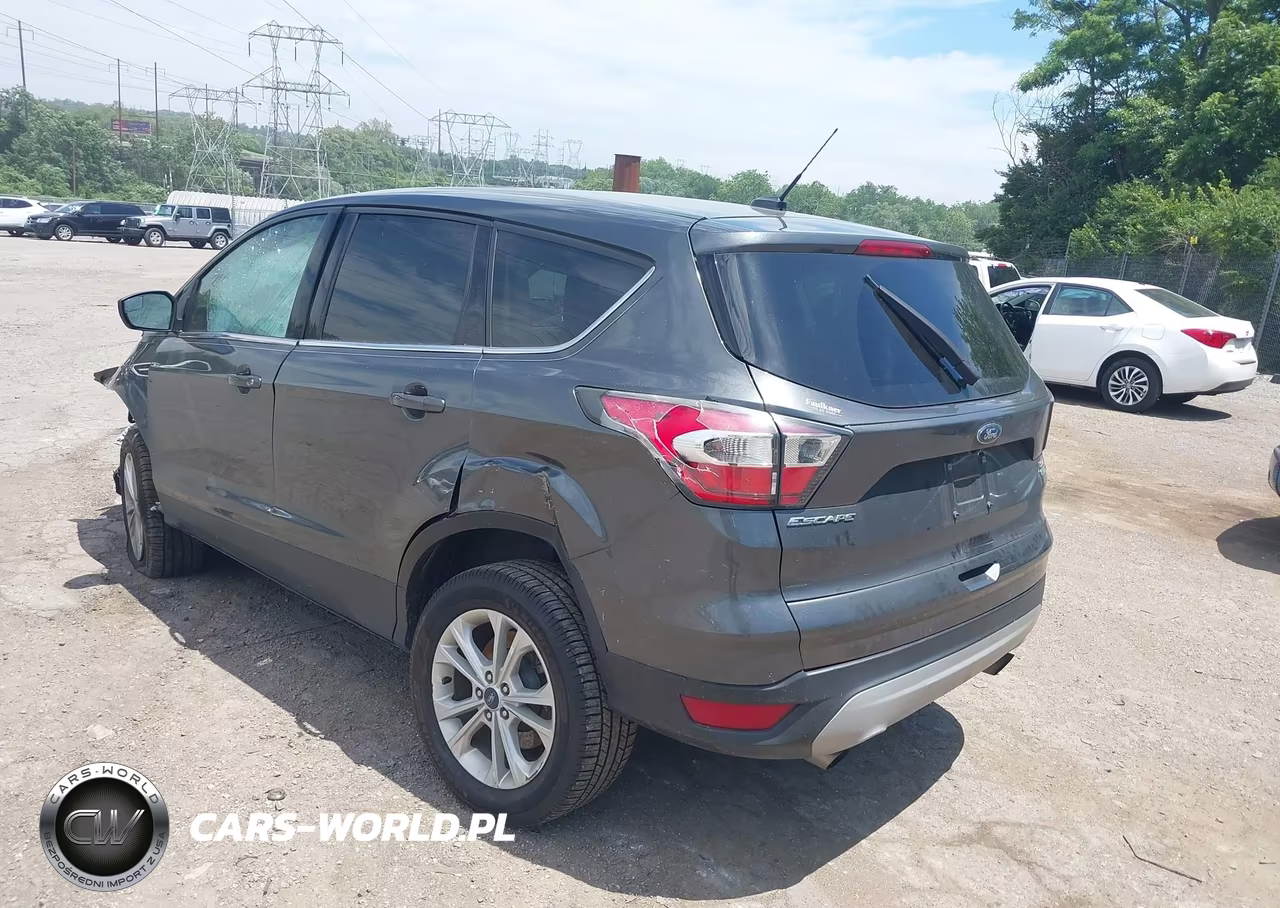 2017 Ford Escape Se VIN:1FMCU9GD6HUB34915 - 3