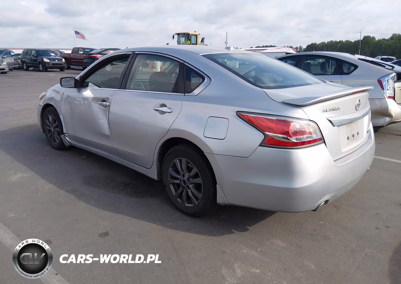 2015 Nissan Altima 2.5 S VIN:1N4AL3AP4FN902600 - 3