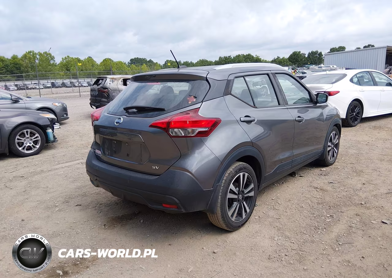 2019 Nissan Kicks Sv VIN:3N1CP5CU3KL491225 - 4