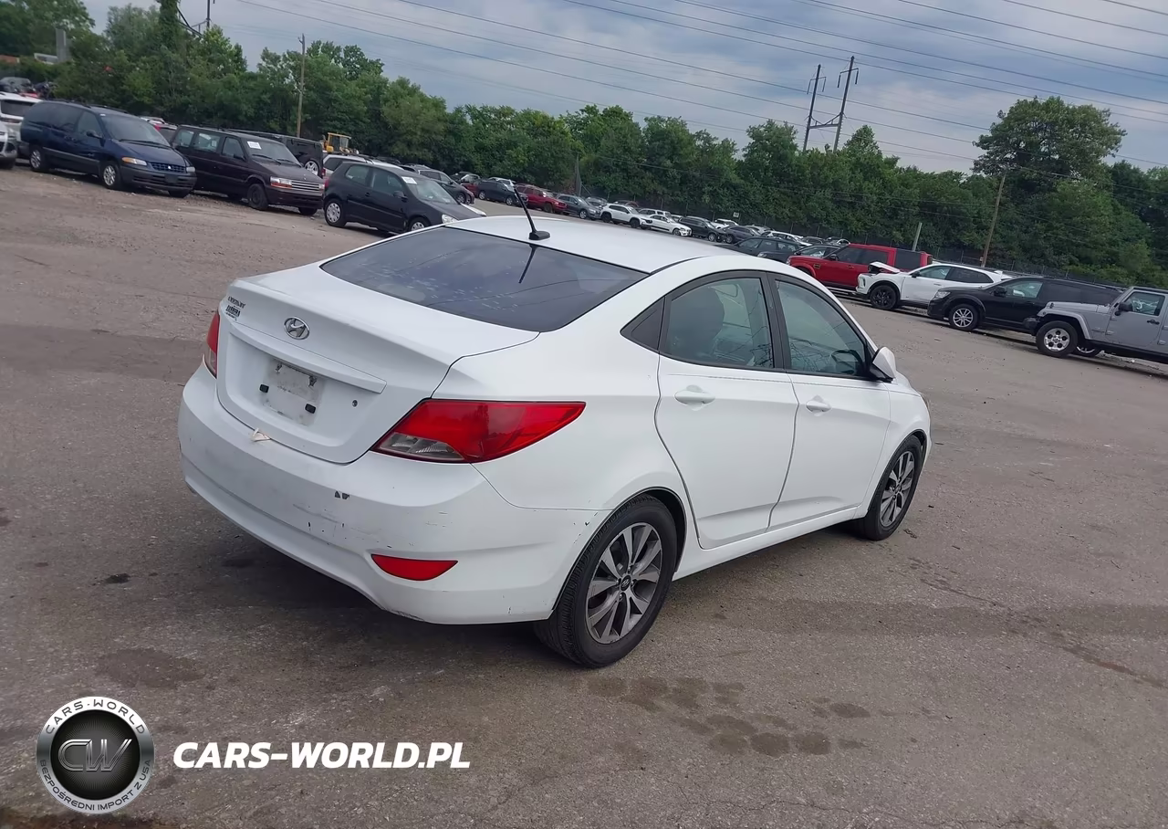 2017 Hyundai Accent Value Edition VIN:KMHCT4AE9HU334940 - 4