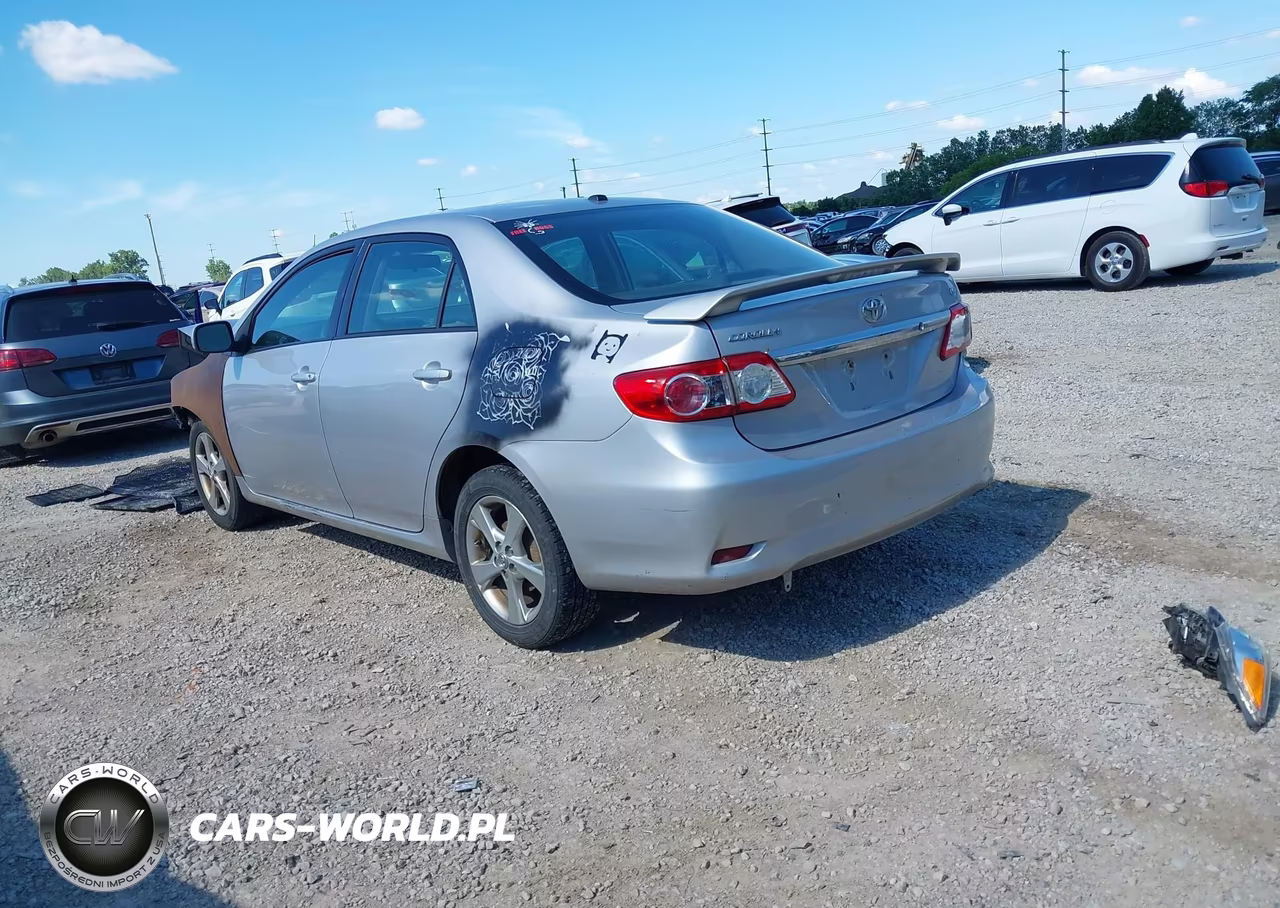 2011 Toyota Corolla Le VIN:2T1BU4EE8BC620533 - 3