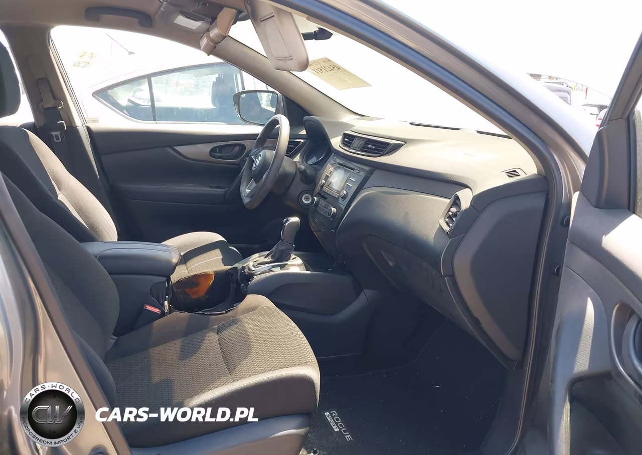 2018 Nissan Rogue Sport S VIN:JN1BJ1CP2JW103474 - 5