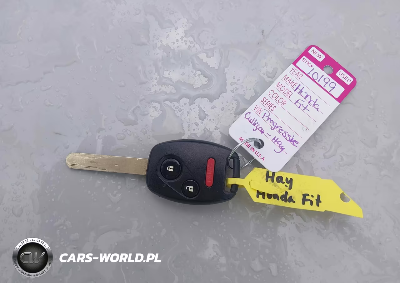 2011 Honda Fit VIN:JHMGE8H30BC020651 - 11