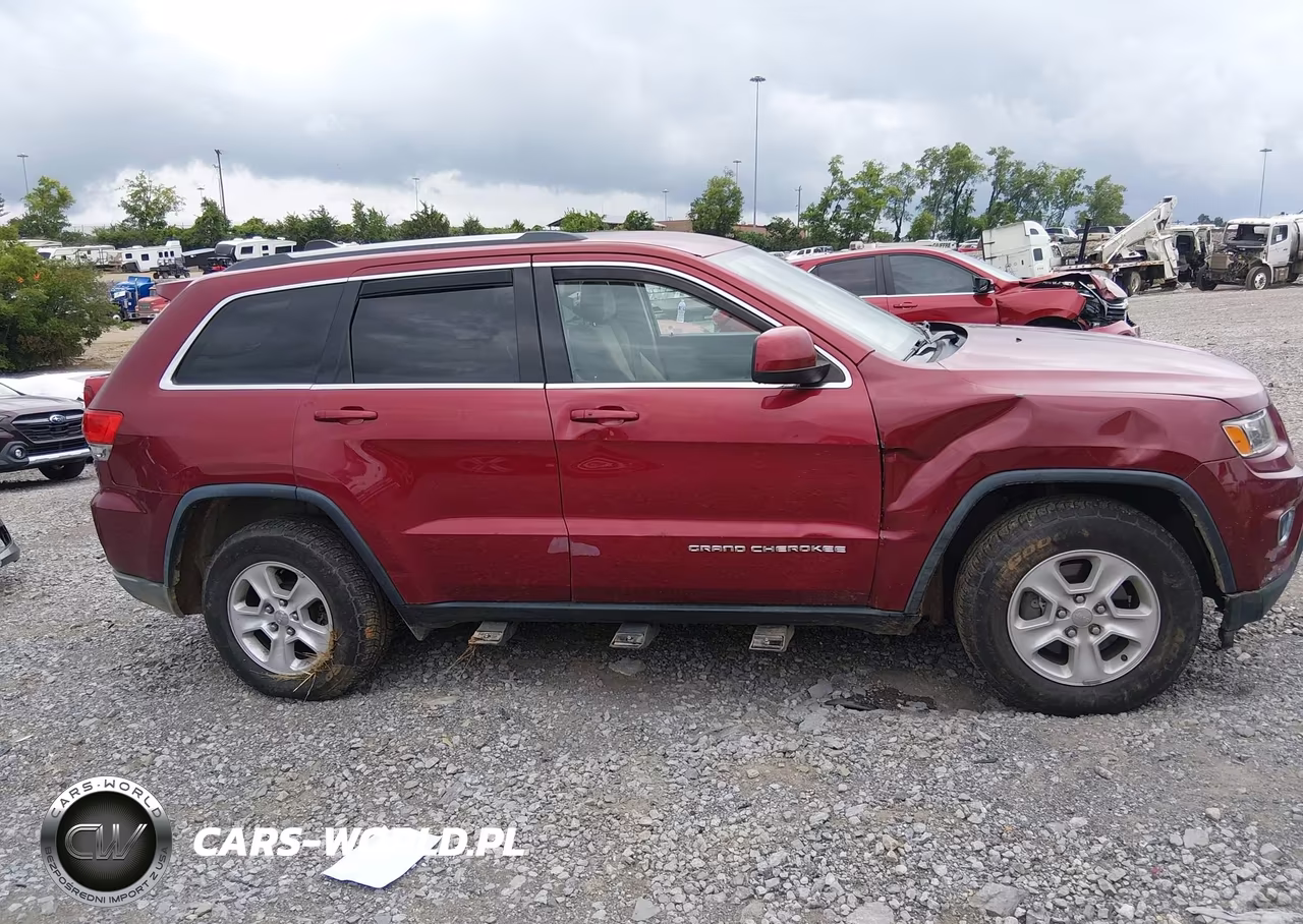 2015 Jeep Grand Cherokee Laredo VIN:1C4RJFAG1FC802874 - 14