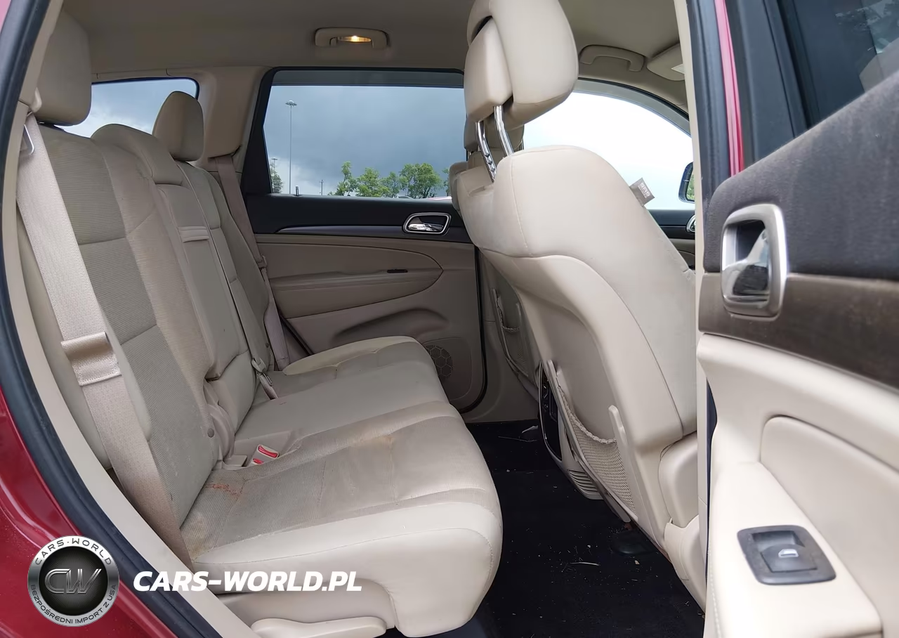 2015 Jeep Grand Cherokee Laredo VIN:1C4RJFAG1FC802874 - 8