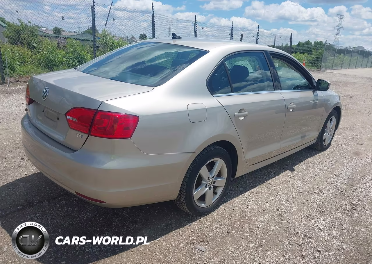 2013 Volkswagen Jetta 2.0L Tdi VIN:3VWLL7AJXDM202381 - 4