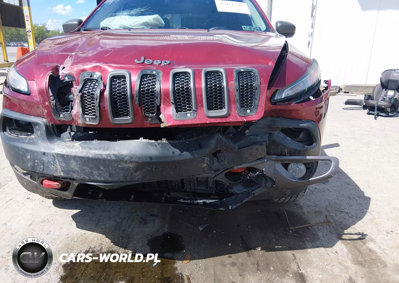 2015 Jeep Cherokee Trailhawk VIN:1C4PJMBS8FW785410 - 6