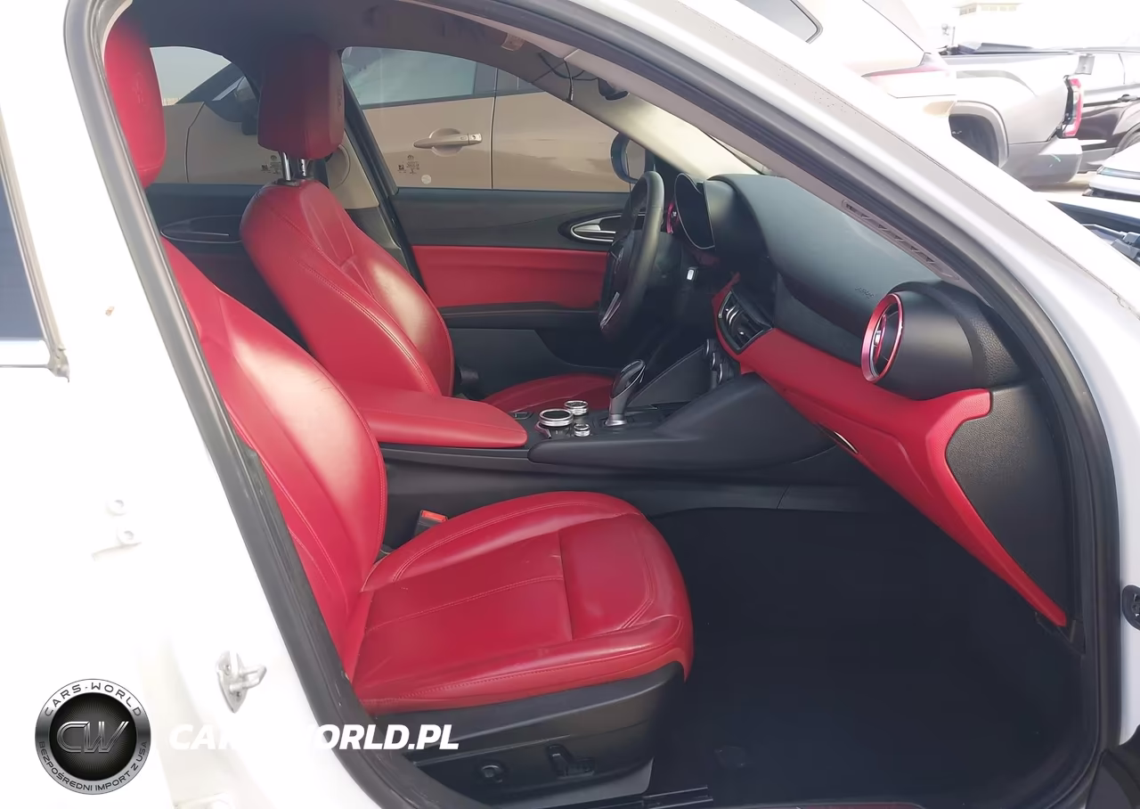 2017 Alfa Romeo Giulia Rwd VIN:ZARFAEBN6H7551894 - 5