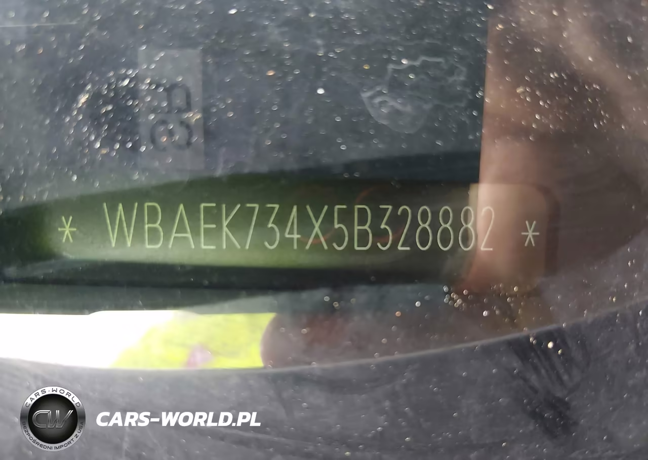 2005 BMW 645Ci VIN:WBAEK734X5B328882 - 9