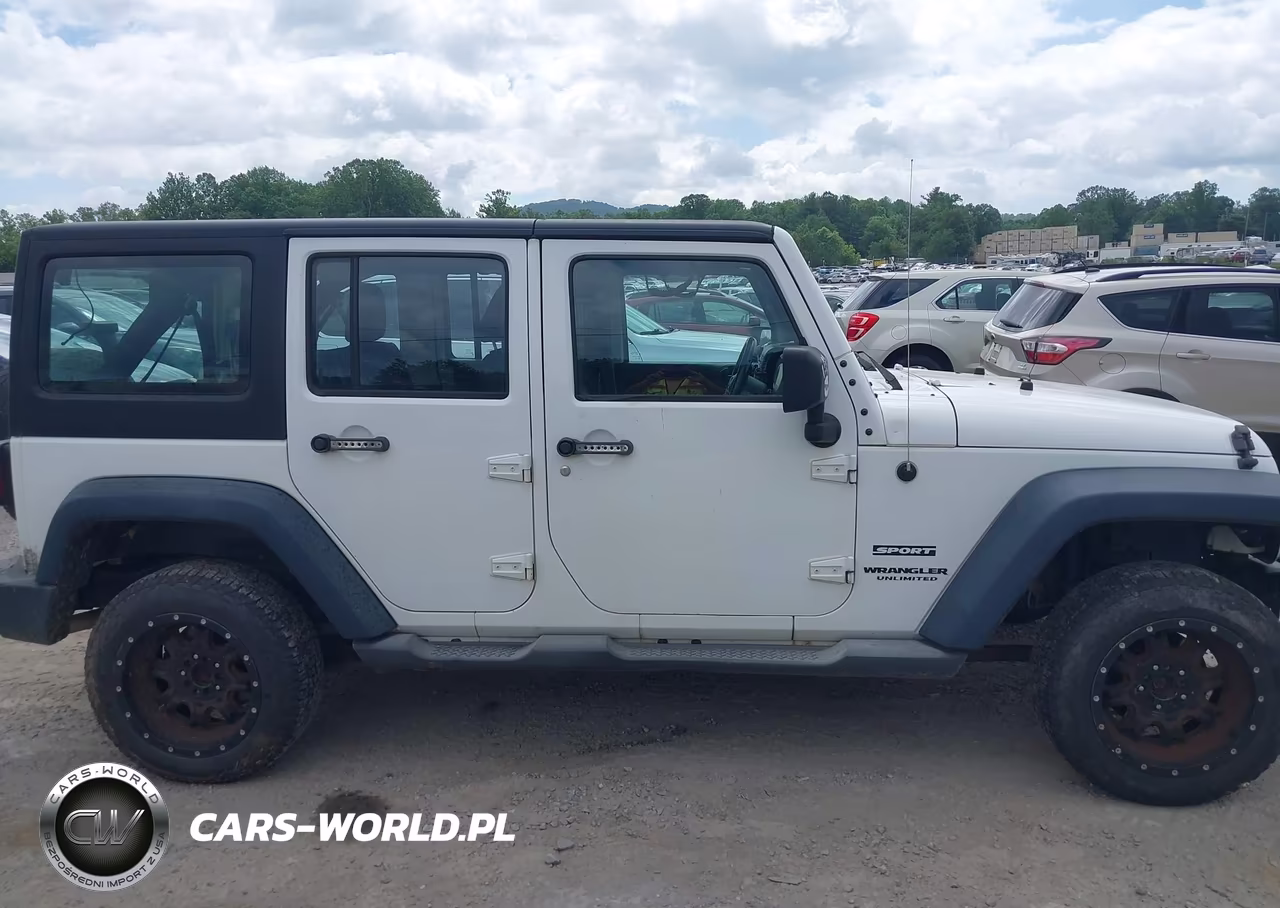 2015 Jeep Wrangler Unlimited Sport Rhd VIN:1C4BJWKG9FL652061 - 13