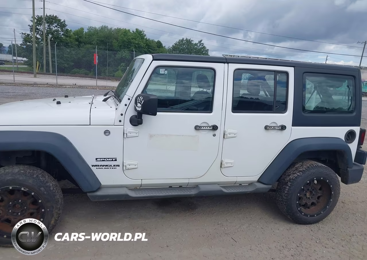 2015 Jeep Wrangler Unlimited Sport Rhd VIN:1C4BJWKG9FL652061 - 14