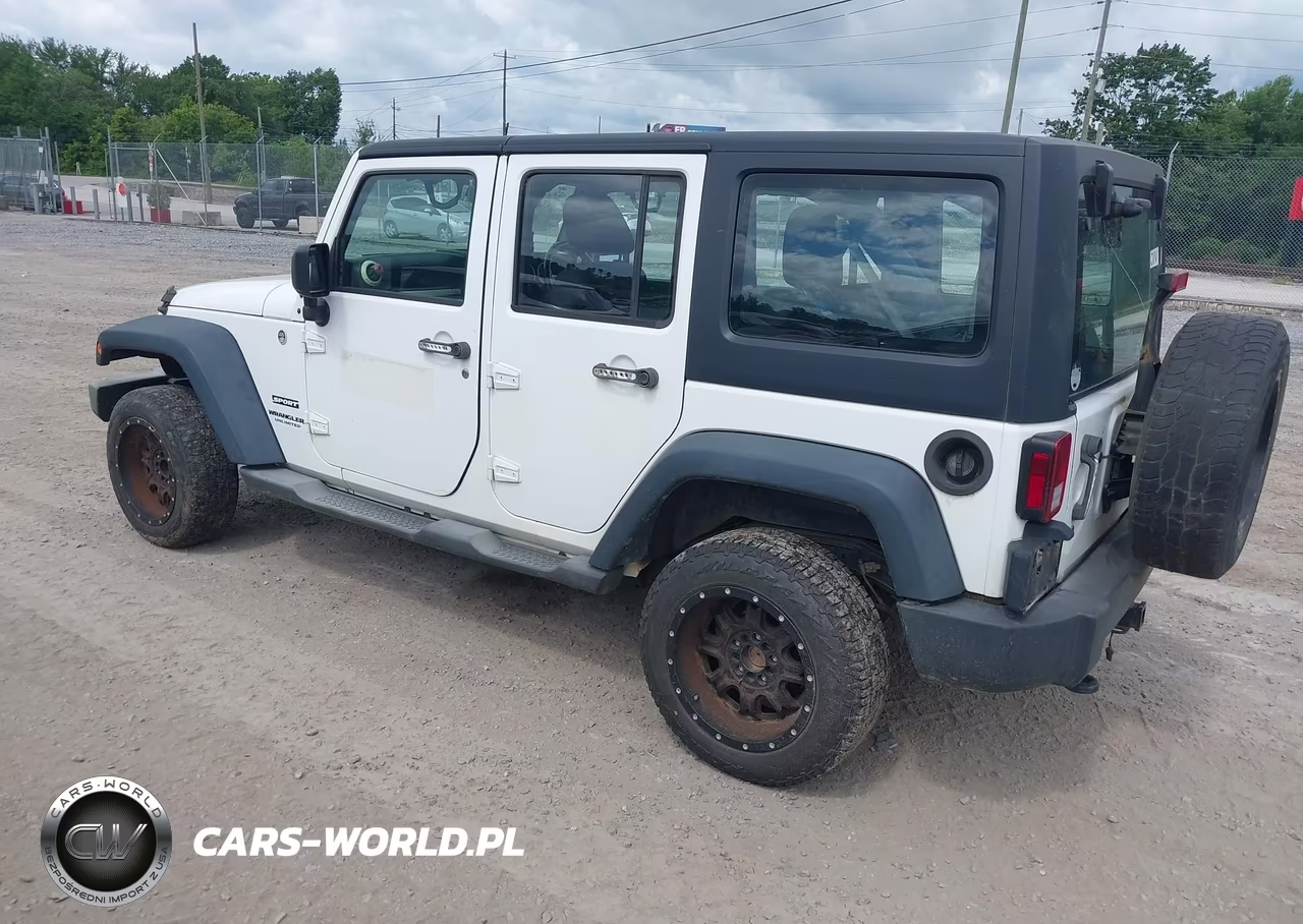 2015 Jeep Wrangler Unlimited Sport Rhd VIN:1C4BJWKG9FL652061 - 3