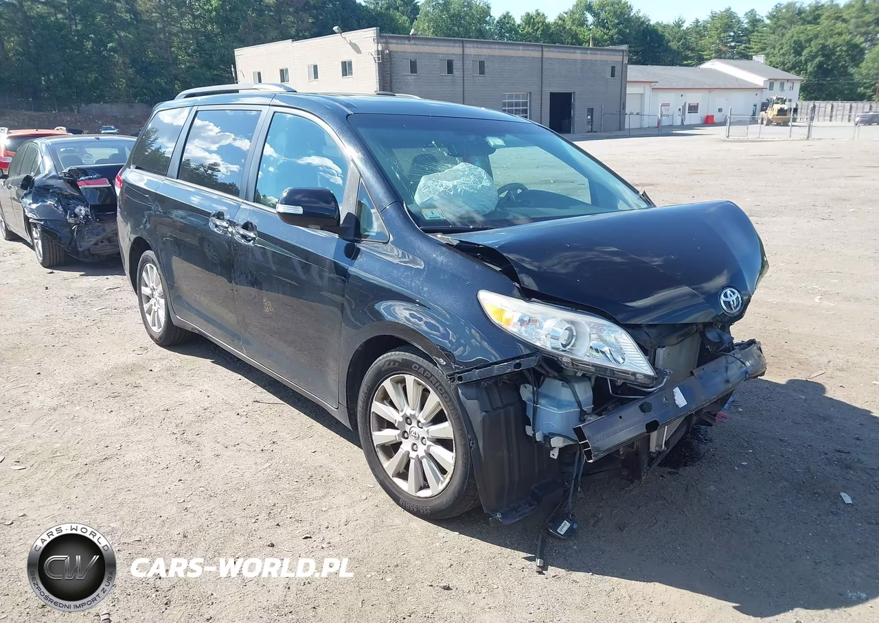2014 Toyota Sienna Limited 7 Passenger