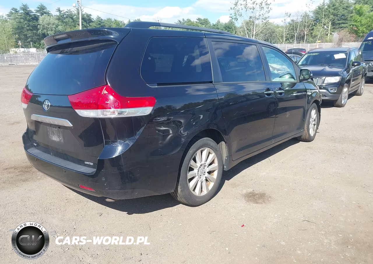 2014 Toyota Sienna Limited 7 Passenger VIN:5TDDK3DC5ES071765 - 4