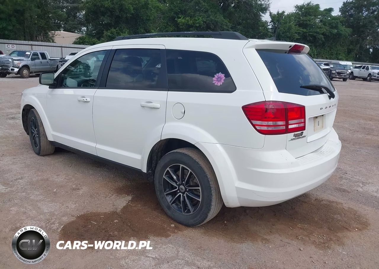 2018 Dodge Journey Se VIN:3C4PDCAB9JT526586 - 3