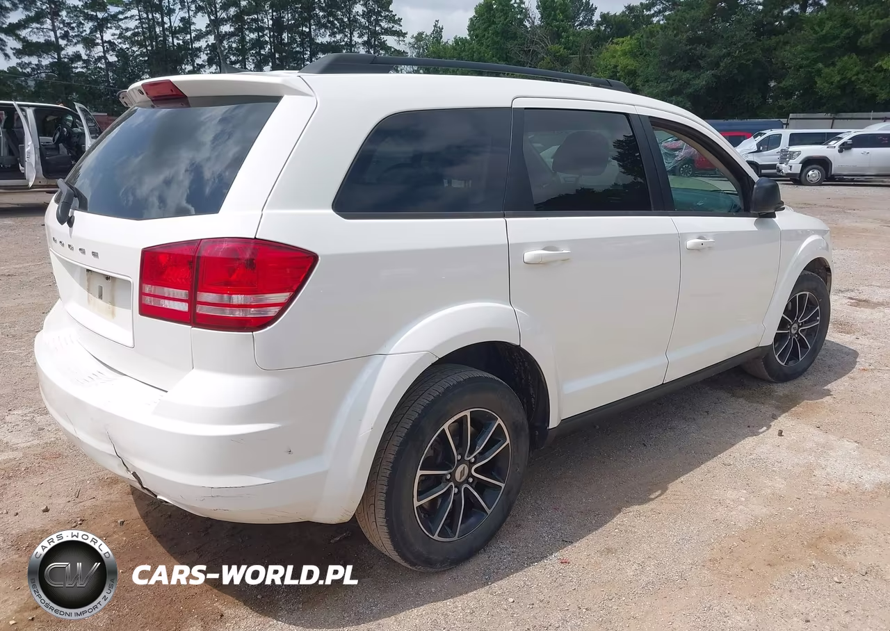 2018 Dodge Journey Se VIN:3C4PDCAB9JT526586 - 4