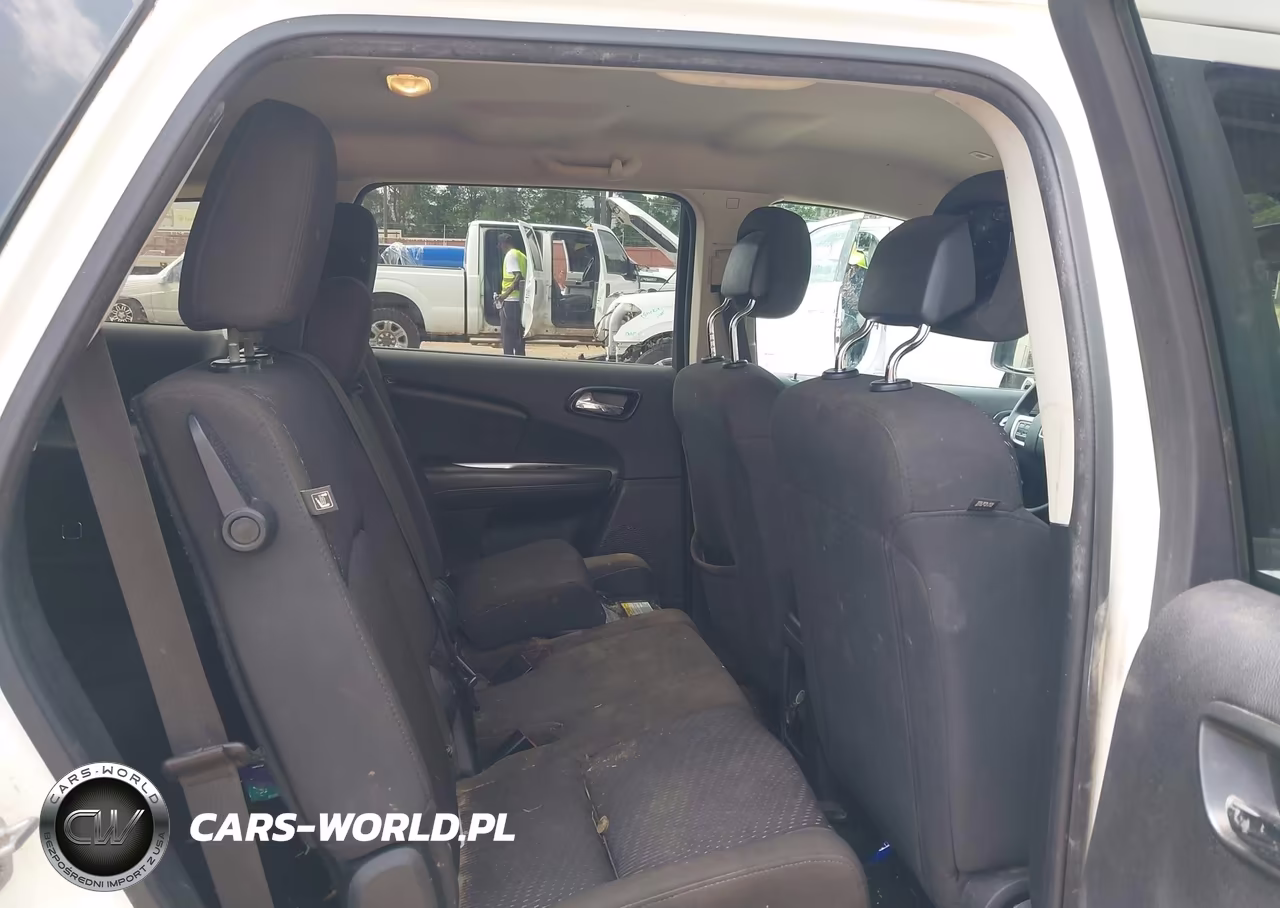 2018 Dodge Journey Se VIN:3C4PDCAB9JT526586 - 8