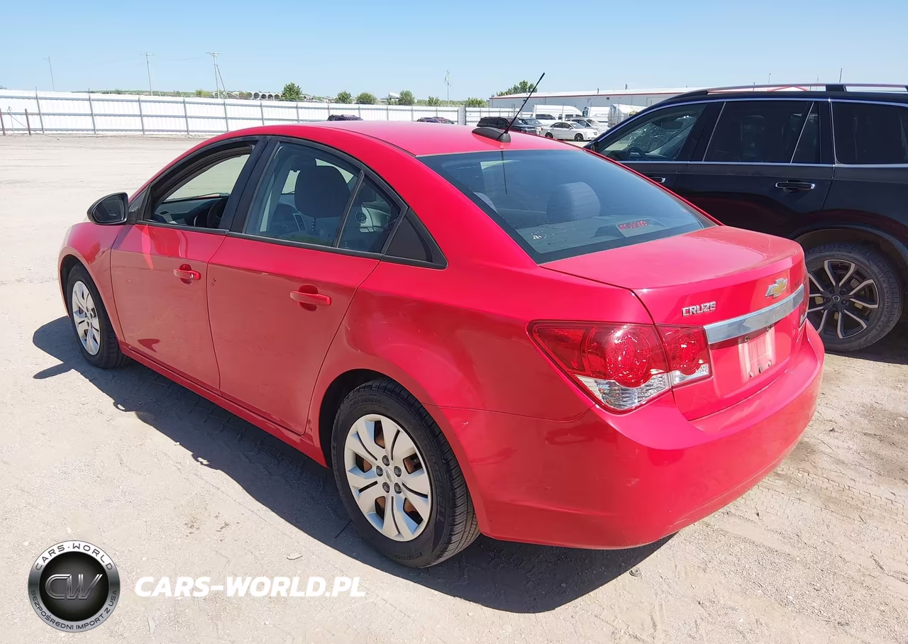 2015 Chevrolet Cruze Ls Auto VIN:1G1PA5SH2F7235018 - 3