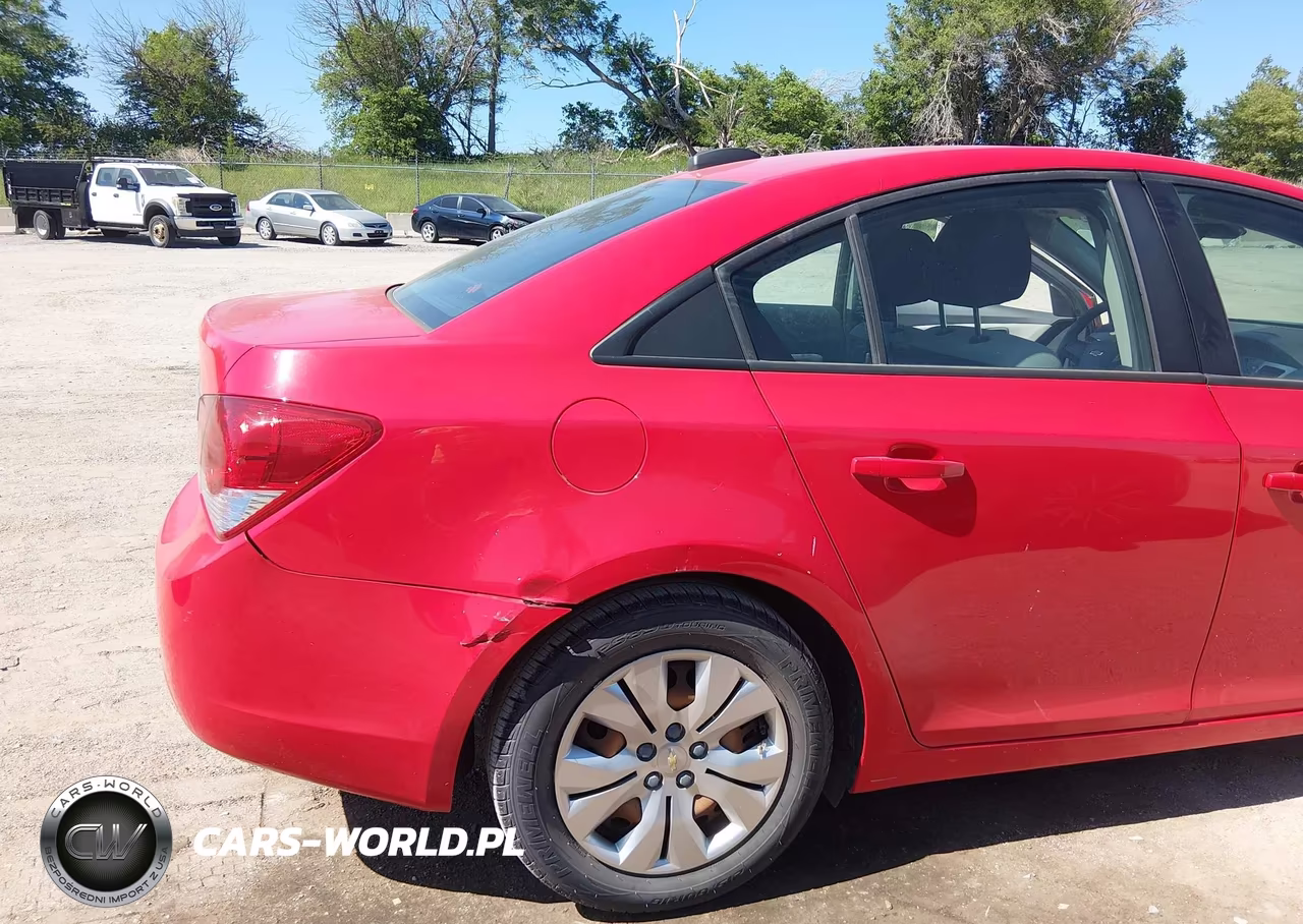2015 Chevrolet Cruze Ls Auto VIN:1G1PA5SH2F7235018 - 6
