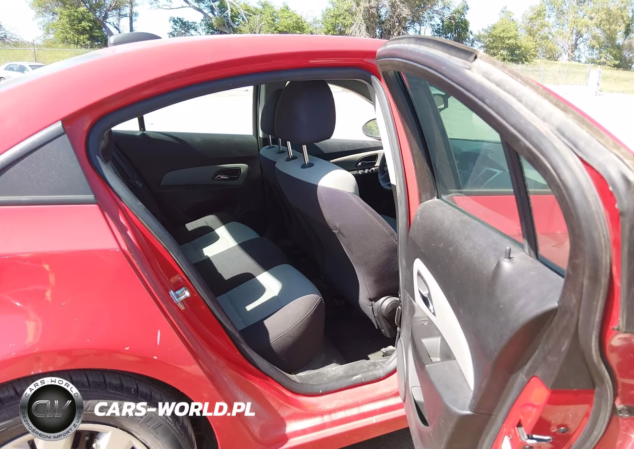 2015 Chevrolet Cruze Ls Auto VIN:1G1PA5SH2F7235018 - 8