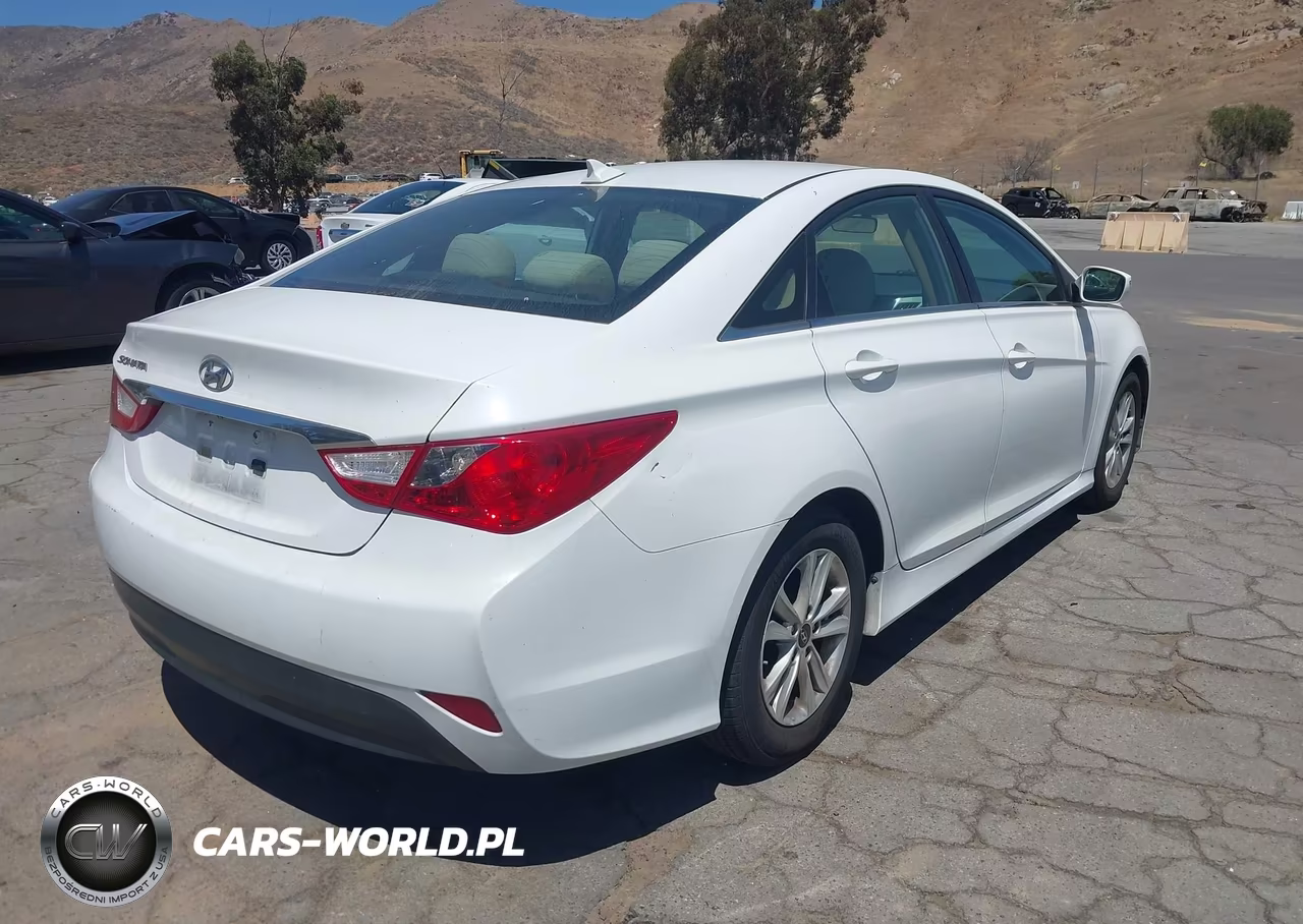 2014 Hyundai Sonata Gls VIN:5NPEB4AC0EH926389 - 4