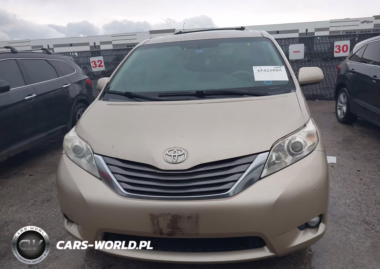 2011 Toyota Sienna Xle V6 VIN:5TDYK3DCXBS102313 - 12