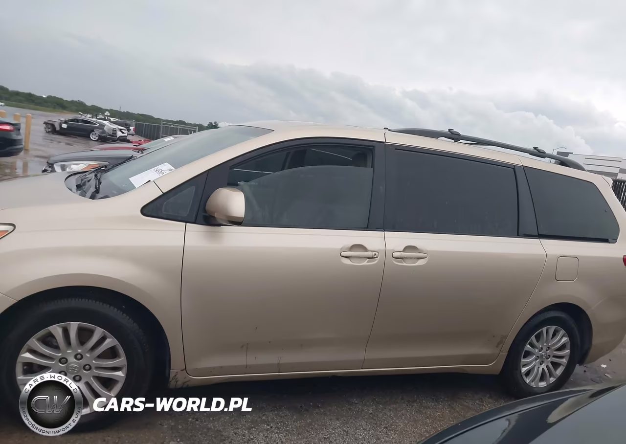 2011 Toyota Sienna Xle V6 VIN:5TDYK3DCXBS102313 - 14