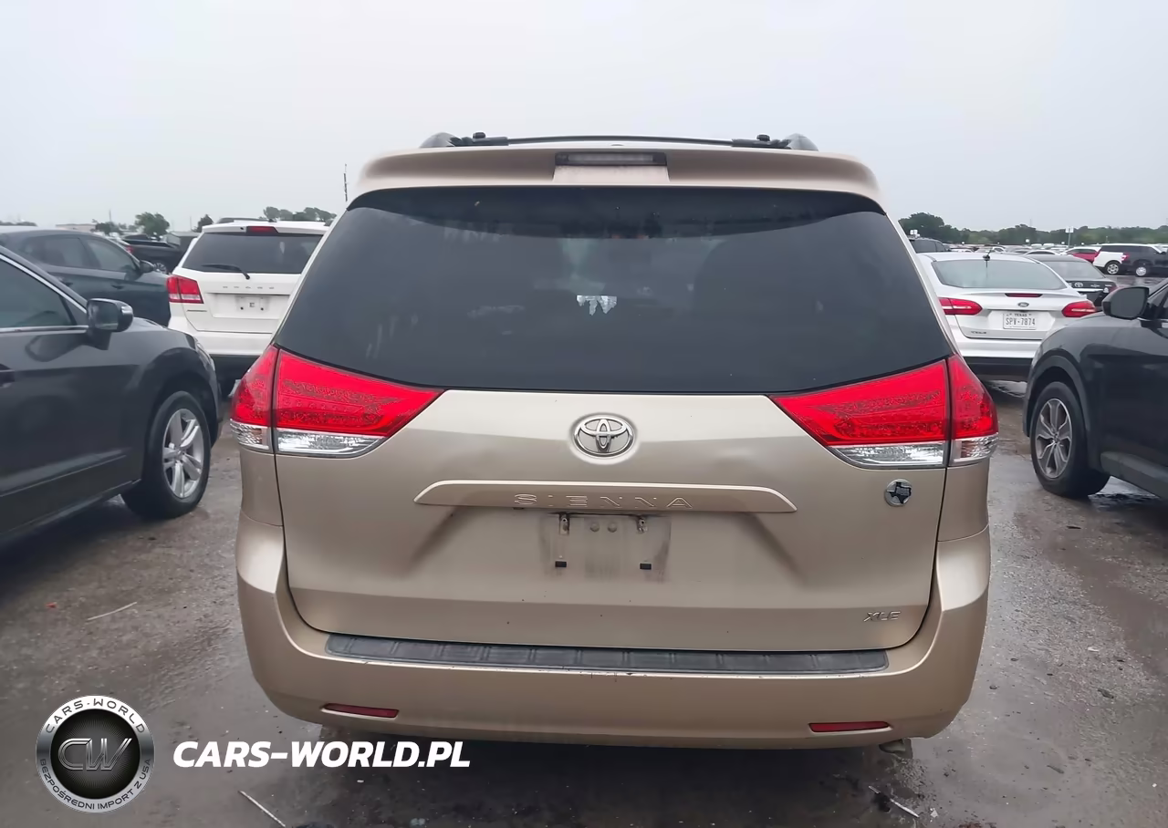 2011 Toyota Sienna Xle V6 VIN:5TDYK3DCXBS102313 - 16