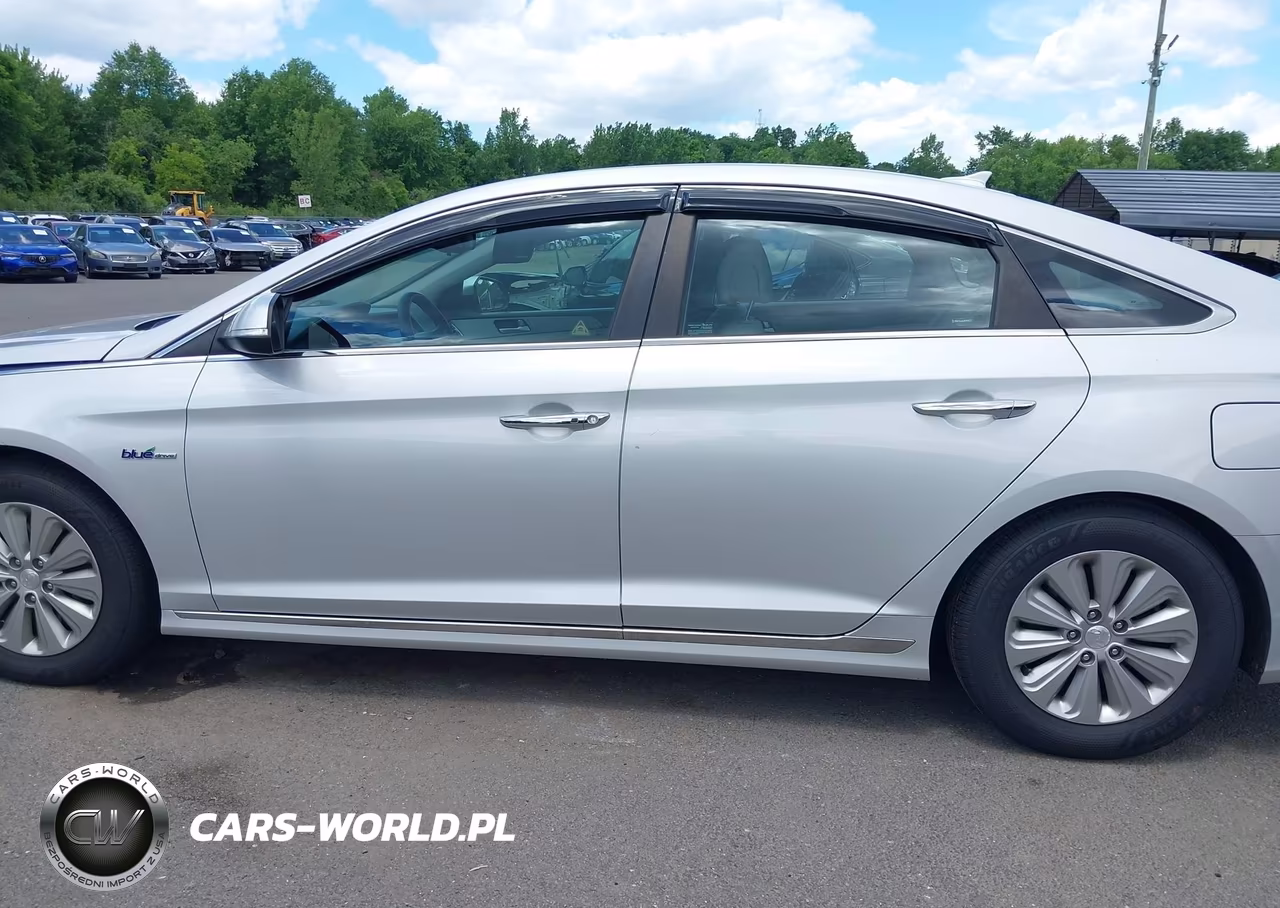 2016 Hyundai Sonata Hybrid Se VIN:KMHE24L1XGA029730 - 14